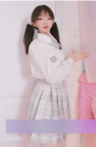 美女《仙云》直播间