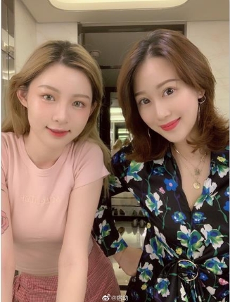 抖音百万网红（痞幼）有尺度私拍作品