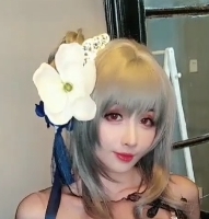 网红美女《喵酱》最新作品+《凉凉子》+时下流行+光剑变装