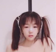 双马尾嫩妹男友不在家尺度秀