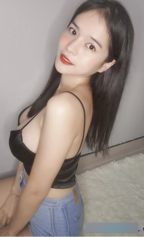 网红大球妹《pimnalin》日常自拍onlyfans早期直播小礼包