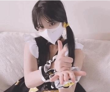 扣扣传媒-萌妹误入摄影师圈套白某处被中途退出