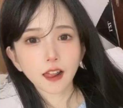 高颜倦倦喵某推COSER@TiTi私拍合