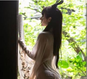 秀人网推荐诗诗kiki有尺度视频一对一三点全漏视频