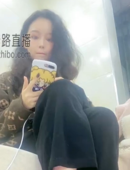 套路直播+豆满月+17v9.38g