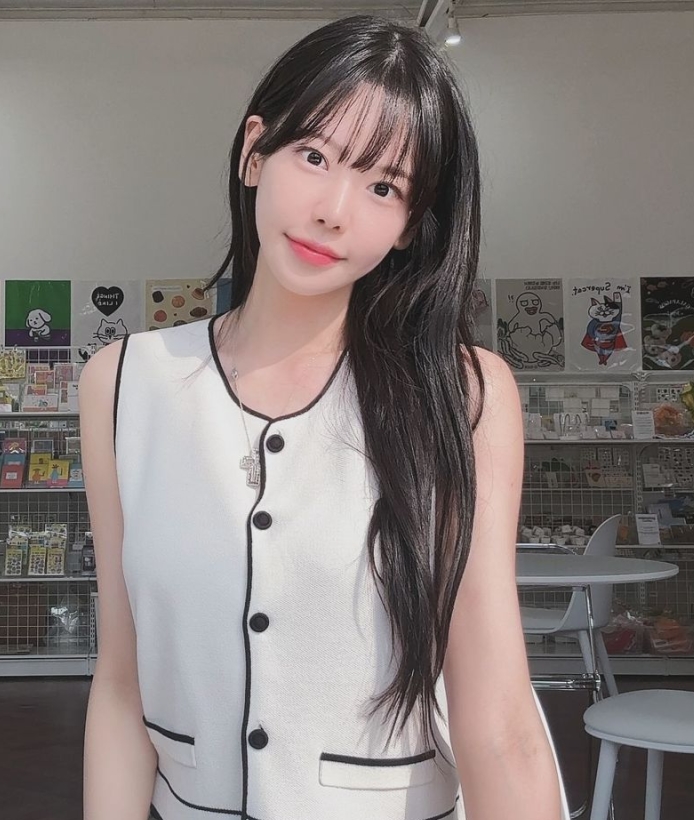 韩国顶级网红+ki_yunjin++作品+私拍+16.6g