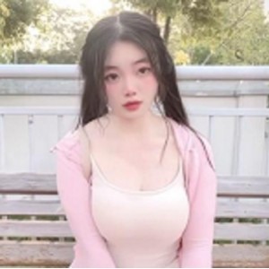 全网超火！（露脸）一个女大学生是如何成为福利姬的全 88V-3G