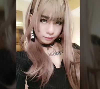 国内身高最高TS-安德跨年跟闺蜜打粑粑，再和男友打粑粑【2V-728M】