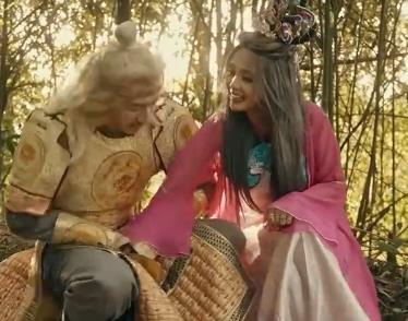 古装西游-铁扇公主甜猴哥被牛魔王撞破继续战斗3V-500M