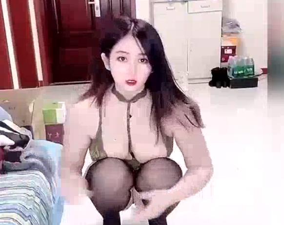 推特优质高颜值网红-榨汁夏，十月最新私拍+[65V631M]