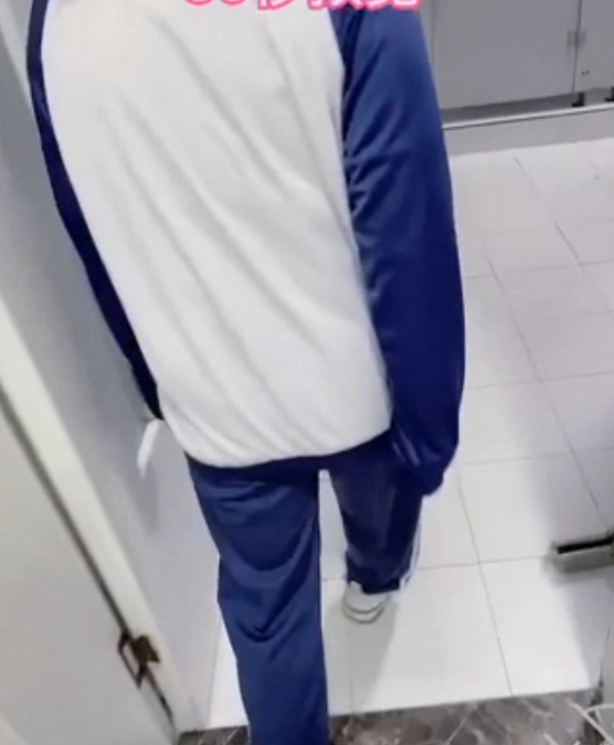 [转载搬运]+最新封神??兄妹乱来】海角乱来大神迷恋『晓彤表妹』新作...+[1v+30p+500m][百度盘]