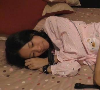 刚满18岁的日本女JK和外教【7V-5.9G】