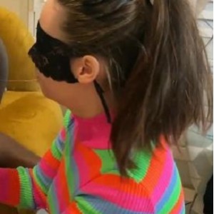 OnlyFans妻子带老黑回家，丈夫守旁边伺候 [2V-1.87G]