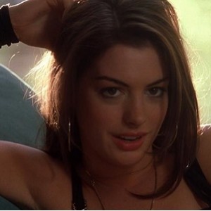 人气女神安妮·海瑟薇的经典代表作品之一《历劫俏佳人》高清未删减推荐