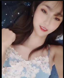 妙小妙-奇妙黑丝长腿P水秀【1V-2G】