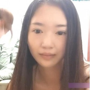 奇妙独家：优质妹子@我是你的小甜甜和闺蜜一起伺候农村小伙