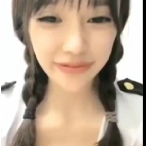 网红“双某处的妹子”百度盘视频资源：章子怡的新奇体验