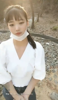 斗鱼宅男圈私传散播绝版清纯幼齿素人美女【素人私拍】（S气妹子）室外车阵野外展示绝版视频合集_1.42GB