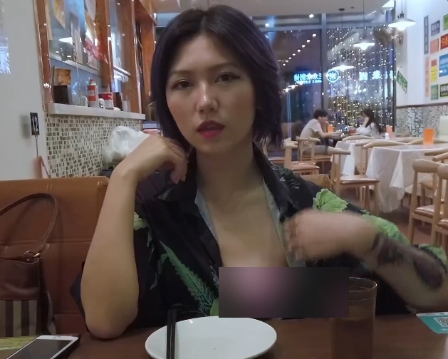 虎牙妖娆成熟女人浮力姬（舌尖上的那地方）御姐风合集