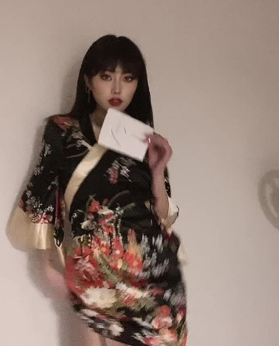 抖音网红】30万粉网红绝绝子Lisa又来了，两首新热舞送上+...