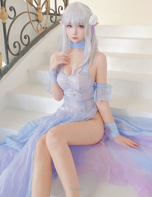 某推绝美coser(Momoko葵葵)合集