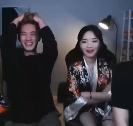 虎牙超级无敌火爆独掏璜国情侣主播自娱自乐做A系列_第29部完整合集[9V_3GB]【百度云】