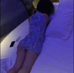 稚嫩漂亮嫩妹清纯女友嘴艺表演