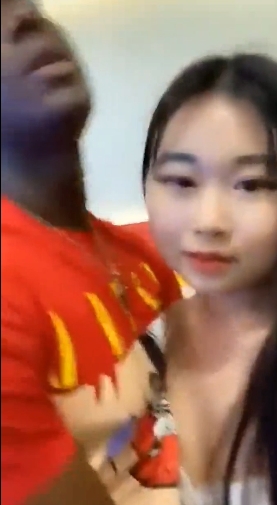 美眉找黑爹秀恩爱+后续大家自己想象一下+[1V+156M+百度盘]