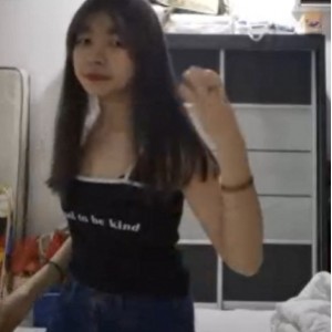 [转载搬运] 模特视频面试被泄露,多位模特360度展示特写19季合集 [NV+39.5g][百度盘]