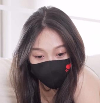 [转载搬运]+脚模摄影长靴美女CC的黑丝臭脚享受[1V+1.3G+百度云资源]+[1V+1.3G][百度盘]