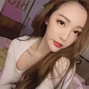 网红妹子合集：梦小楠、是你的柔妹妹呀、小狮子、野餐兔、优酱、会计姐姐的闺蜜、作品、视频