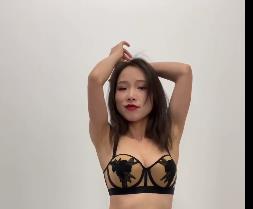 露脸自拍新风格，小雪儿定制视频10V1.1G