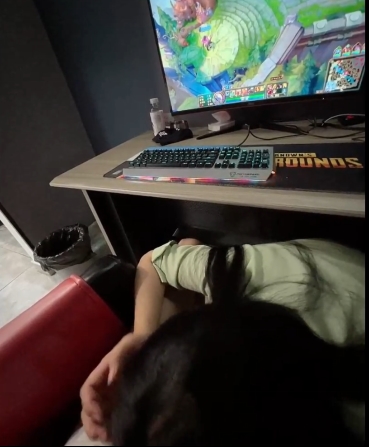 口头激烈！玩游戏新作，进入暴怒喷泉高清1V