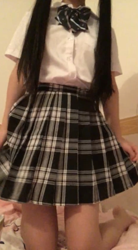 萌白酱甜味幼桃视频合集：73.3g分8包，解压下载