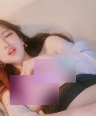 御姐晚晚晚晚：超顶水流看点粉嫩，感觉满满