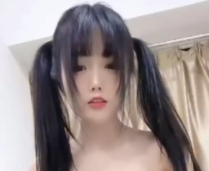 “福利姬震撼来袭！喵四付费福利81v1.7g，精彩视频尽在其中！”