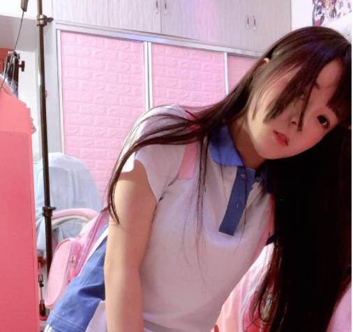 蔡小熊最新福利资源大放送!25V-2G视频+377图集,纯白身材暴力观看