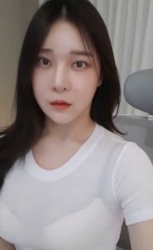 甜美主播布丁36v36g：韩国网络红人，视频丰富多样，收藏62，百度115