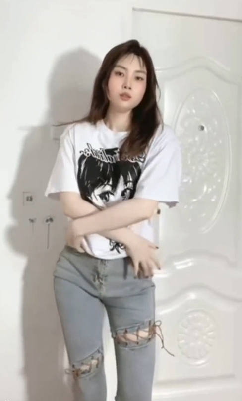 甜子兔哟:暖暖声线6v1.77g,抖音视频收藏指南