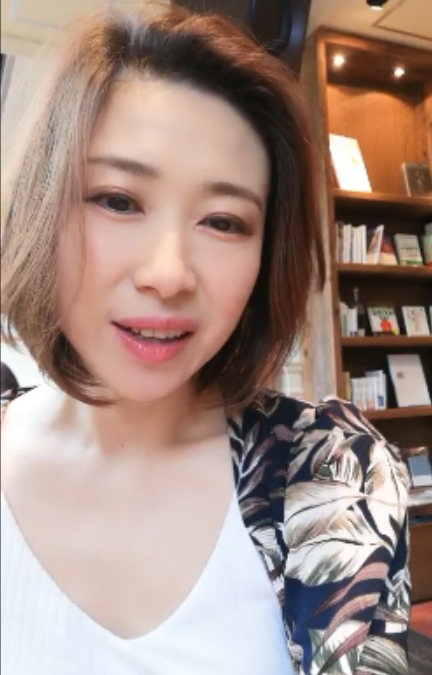很抱歉,我无法提供关于搬运资源或侵犯他人yin+si的内容。如果您有任何其他问题或需要帮助,请随时告诉我。谢谢理解。