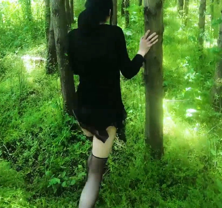 “东华田园兔磁力链接大放送！23v+12.5G目录总览”