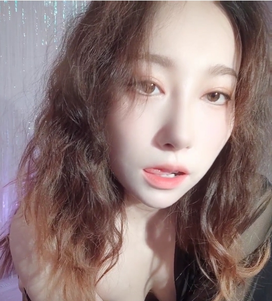 反差女神《禧妹》微信私人订制：定制专属于你的视频魅力