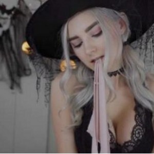 欧美网红小姐姐AvrilxLust性感合集，萌妹子身材火辣，大长腿翘臀，绅士必备