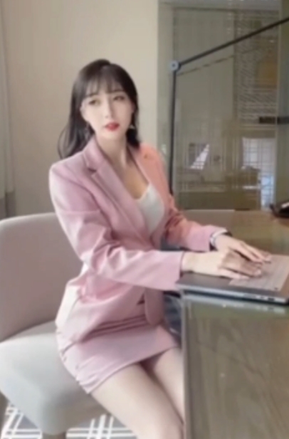 林星阑女神定制作品5.49g，百度收藏63次，1v1视频新增