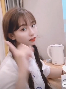 星空之美：经典版视频合集，精彩剪辑，服装魅力尽显