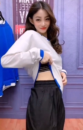 《丽姬之欢：交换枕边人的奇妙幽会》