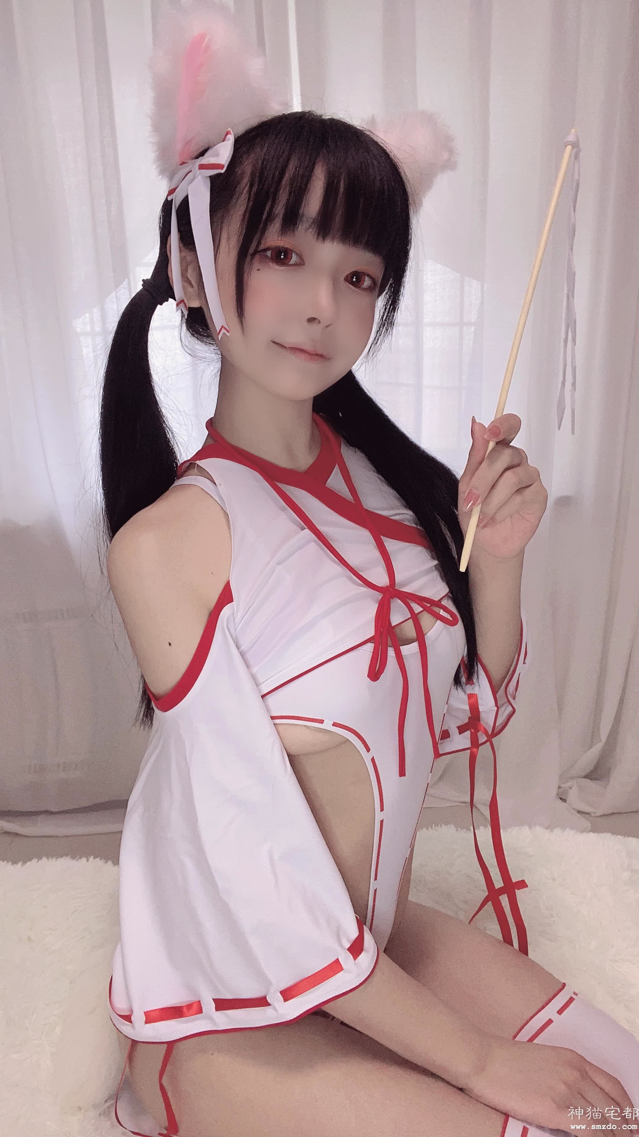 高颜值巨凶妹子COSER作品合集：1057张美图52集视频