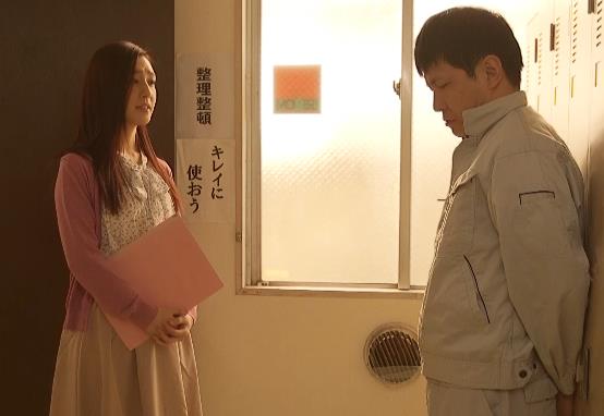 Y乱学院：女校长、班主任、校医、同学，无保护CC，无圣光，A-V，大乱J，时长2小时09分钟