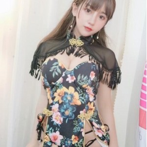 写真女神泄露《过期米线线》酮体的秘密被摄影师