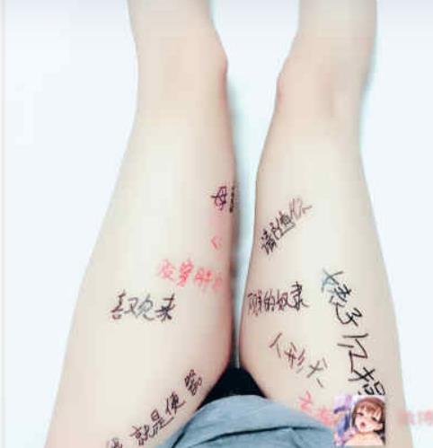 你沉浸在她的世界里无法自拔。赶紧下载这份P站美女主播猫奴丫的视频合集，体验那份独特的欲望与真实感吧！